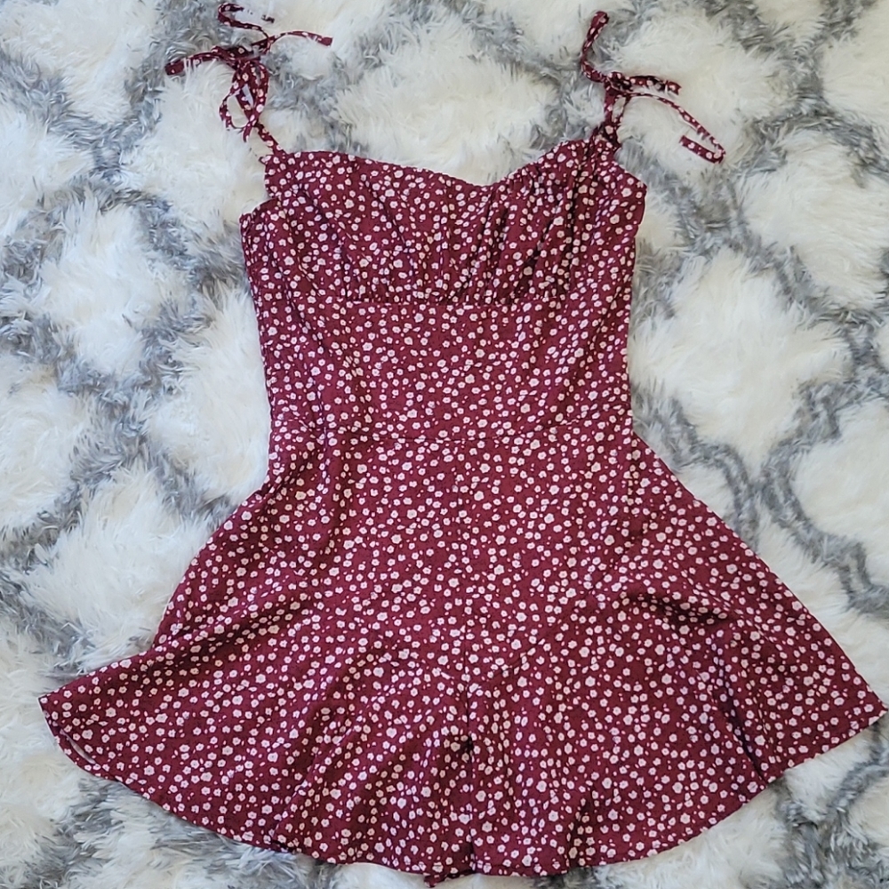 Cute Floral Romper with Spaghetti Strap Tie